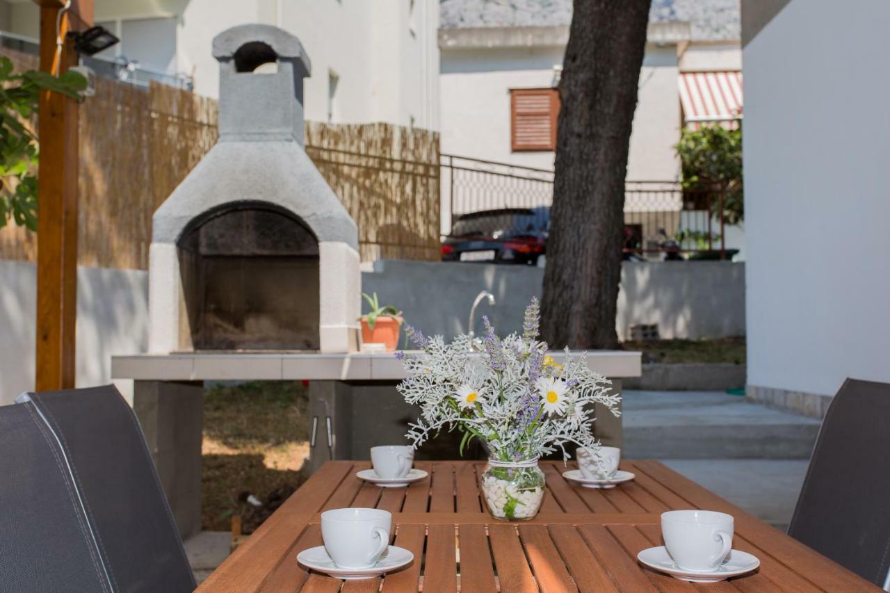 Apartments Pinery Makarska Bagian luar foto