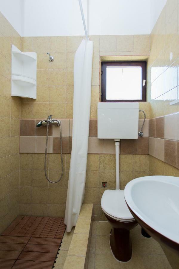 Apartments Pinery Makarska Bagian luar foto