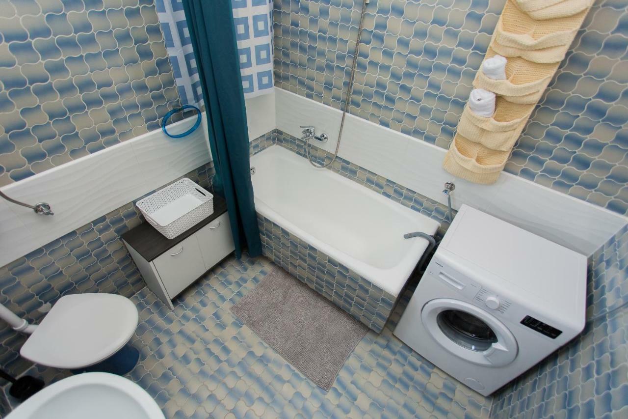 Apartments Pinery Makarska Bagian luar foto